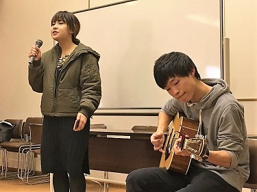 ディーナさん